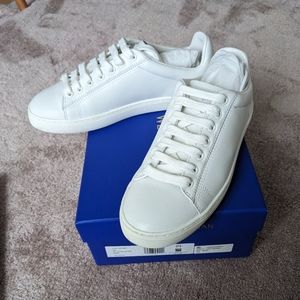 Stuart Weitzman Leather Livvy sneaker sz 35.5